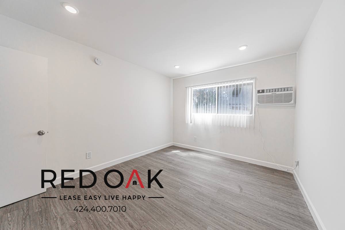 Condo for rent at 5130 Yarmouth Ave #10, Encino, CA 91316