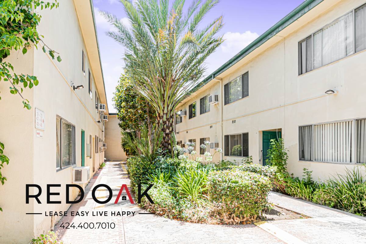 Condo for rent at 5130 Yarmouth Ave #10, Encino, CA 91316