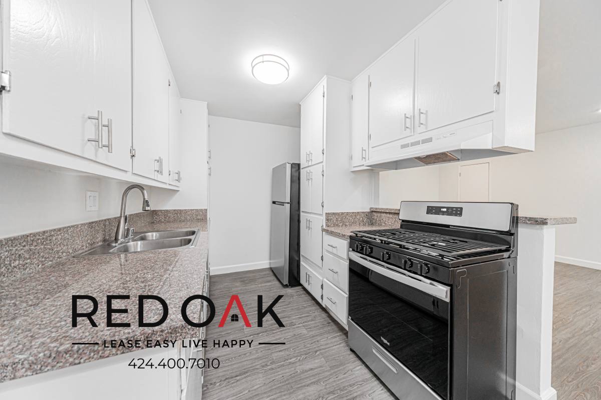 Condo for rent at 5130 Yarmouth Ave #10, Encino, CA 91316