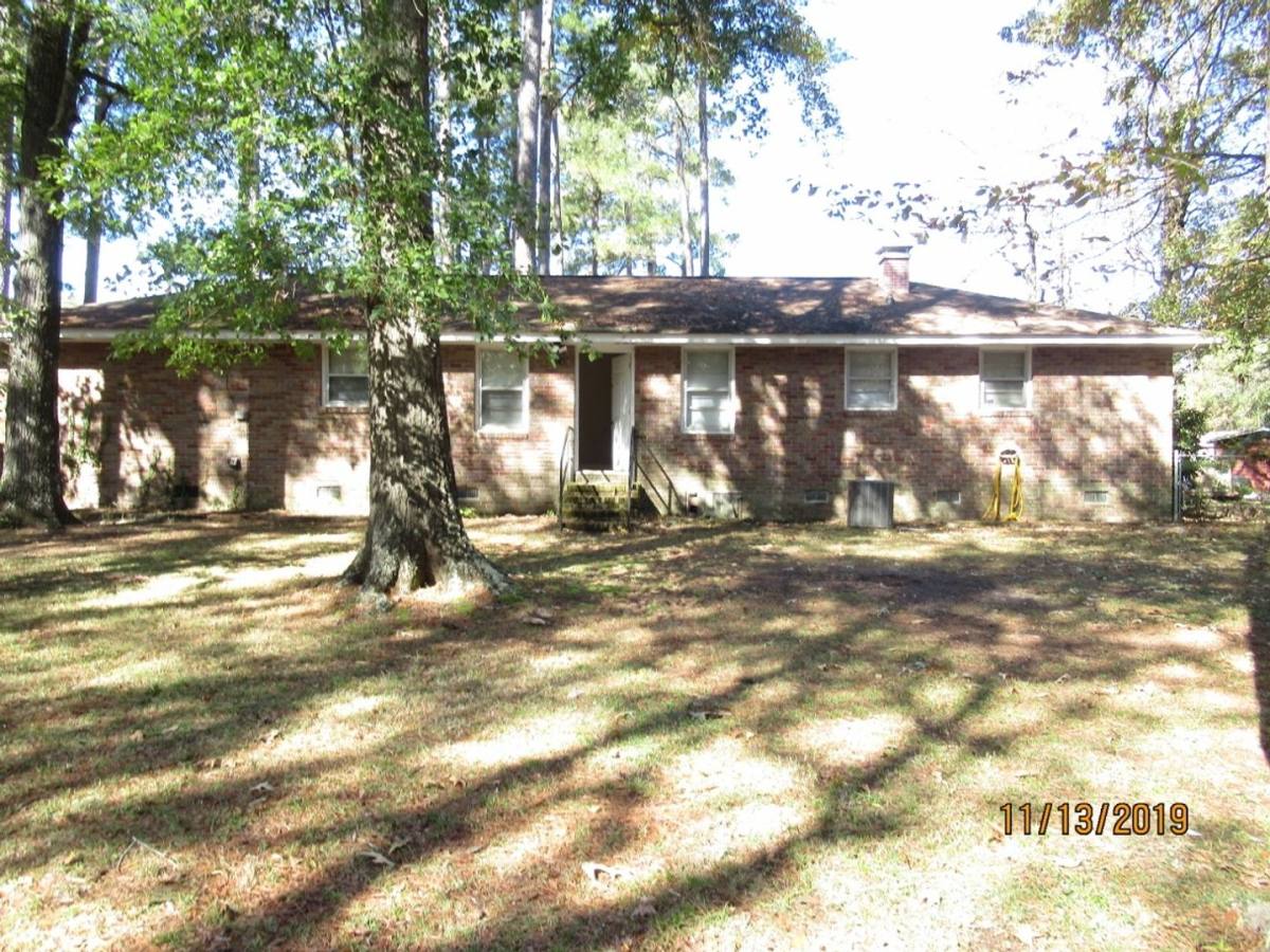 House for rent at 523 Colonial Dr, Sumter, SC 29150