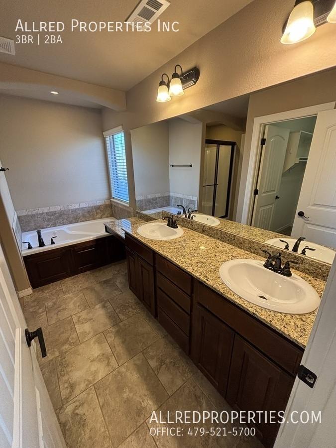 House for rent at 3556 Country Meadows, Fayetteville, AR 72704