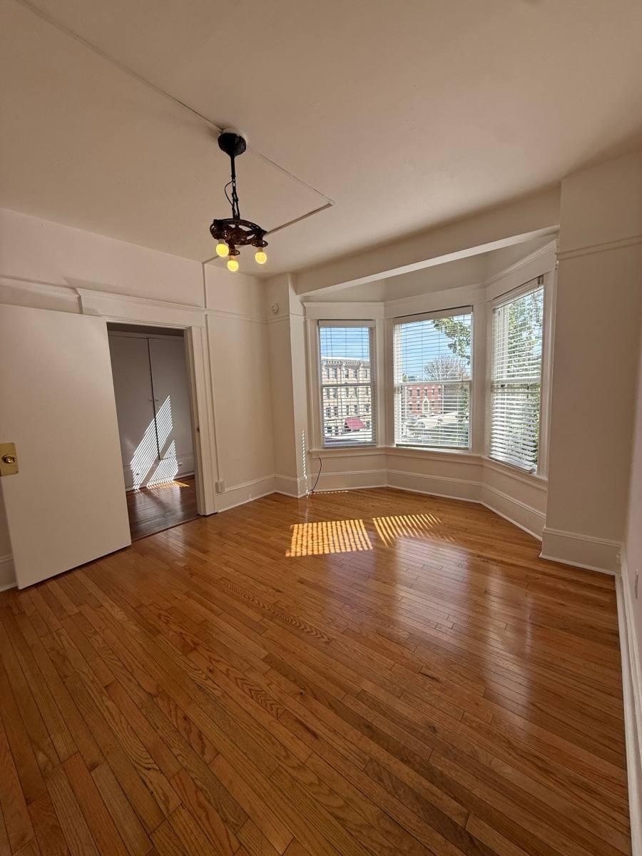Apartment for rent at 2190 W Burnside, Portland, OR 97210