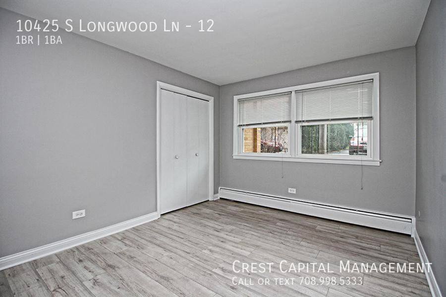 Apartment for rent at 10435 S Longwood Lane #6, Oak Lawn, IL 60453