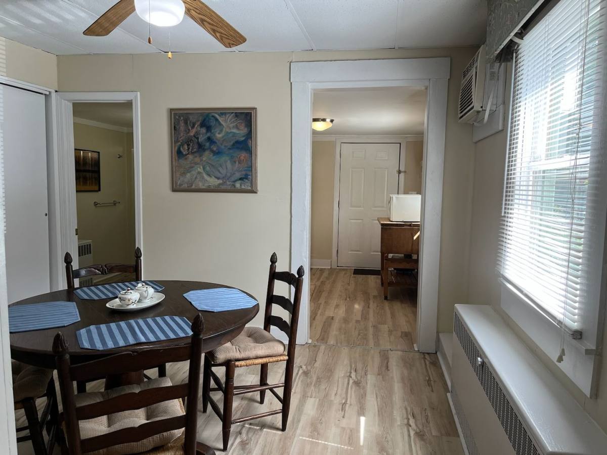 House for rent at 611 Magnolia Ave, Louisville, KY 40208