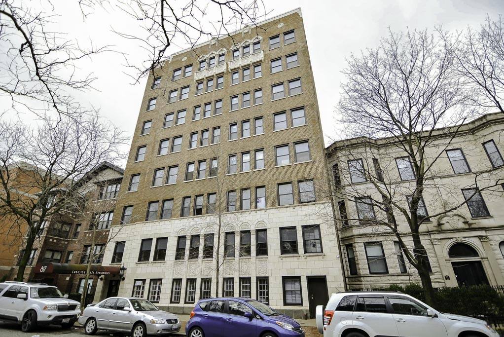 Apartment for rent at 817 Lakeside Place #D906, Chicago, IL 60640
