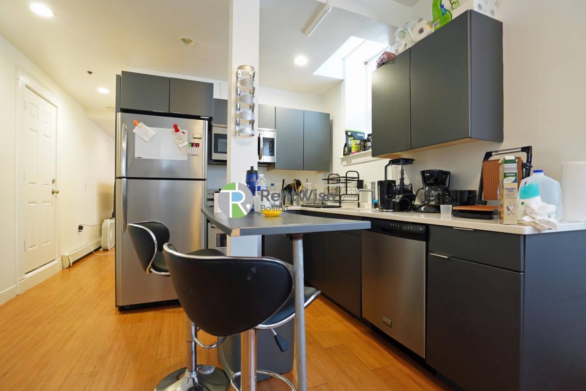 Apartment for rent at 1302 Commonwealth Ave #B, Allston, MA 02134