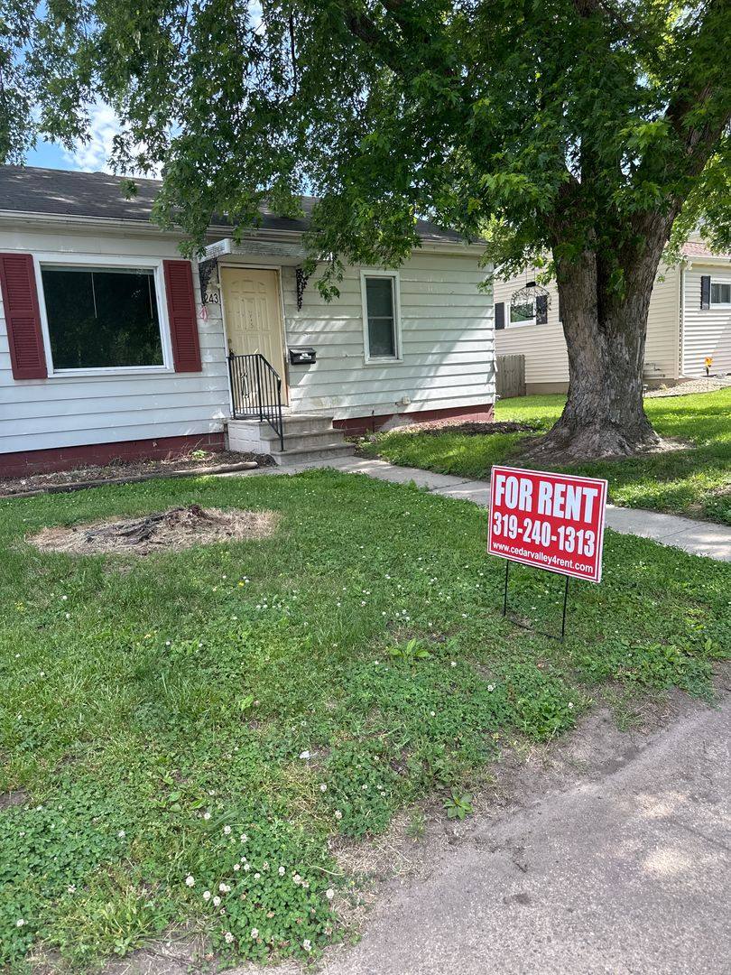 House for rent at 243 Polk St, Waterloo, IA 50703
