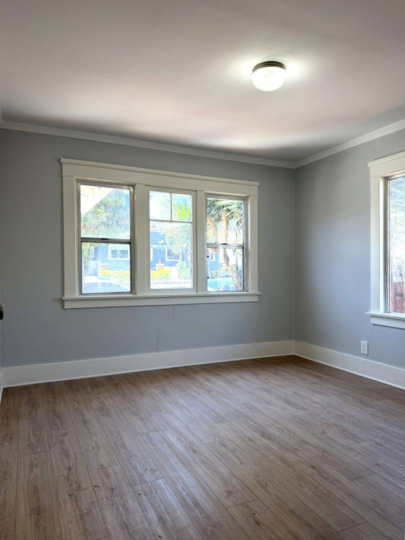 Apartment for rent at 1530 & 1532 S Gaffey St, San Pedro, CA 90731