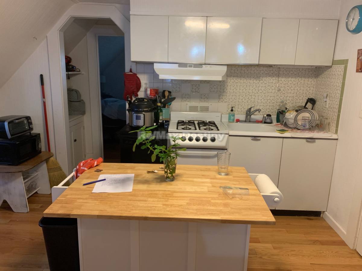 House for rent at 10 Stanford Terrace #3, Somerville, MA 02143