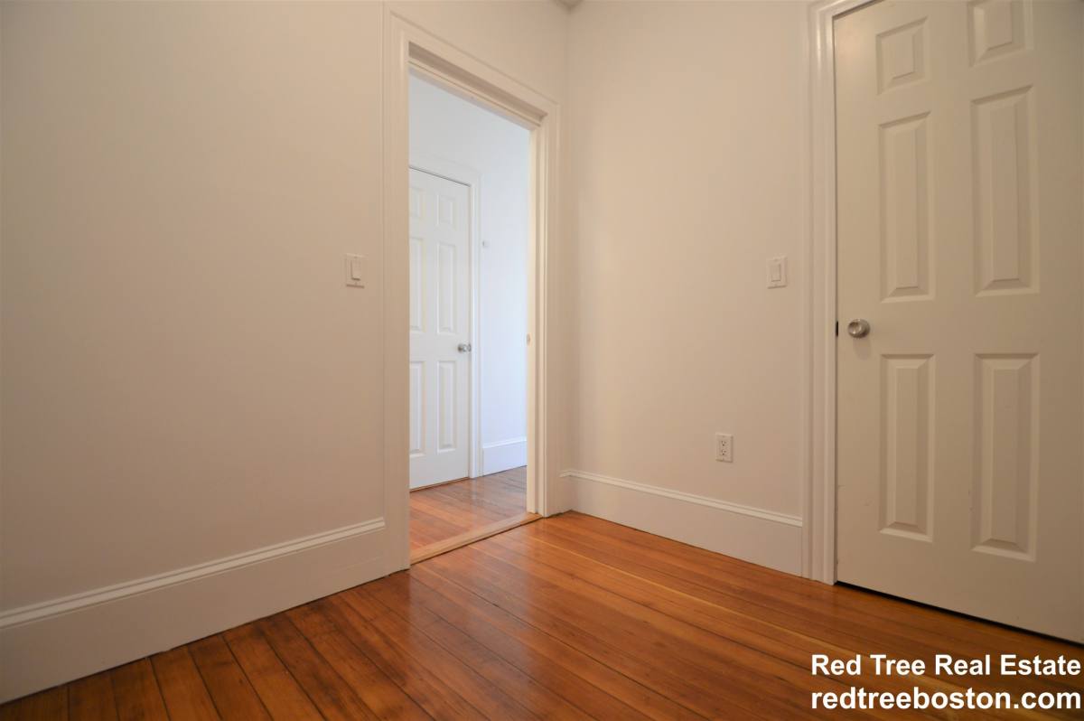 Apartment for rent at 53 Joy St #4, Boston, MA 02114