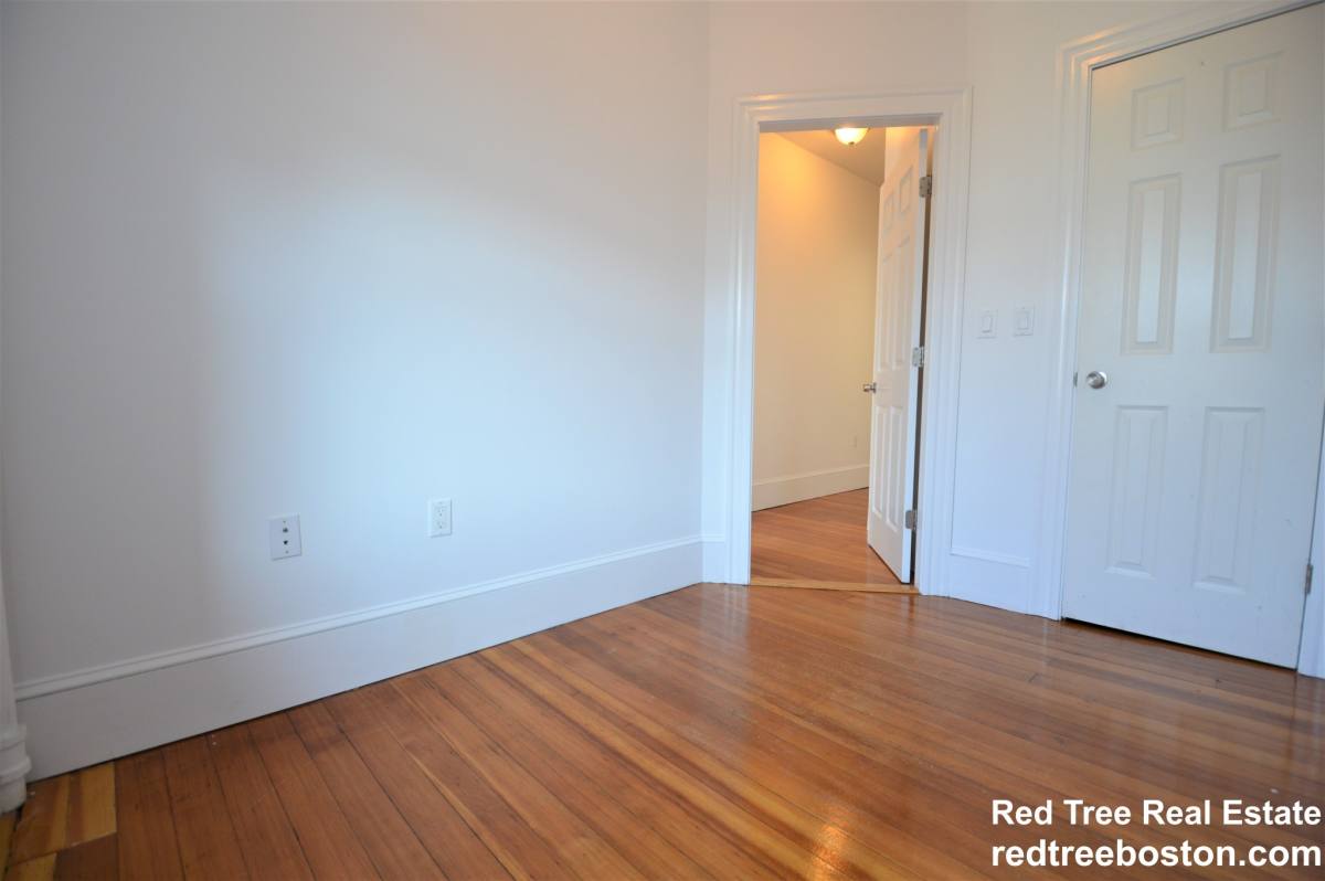 Apartment for rent at 53 Joy St #4, Boston, MA 02114