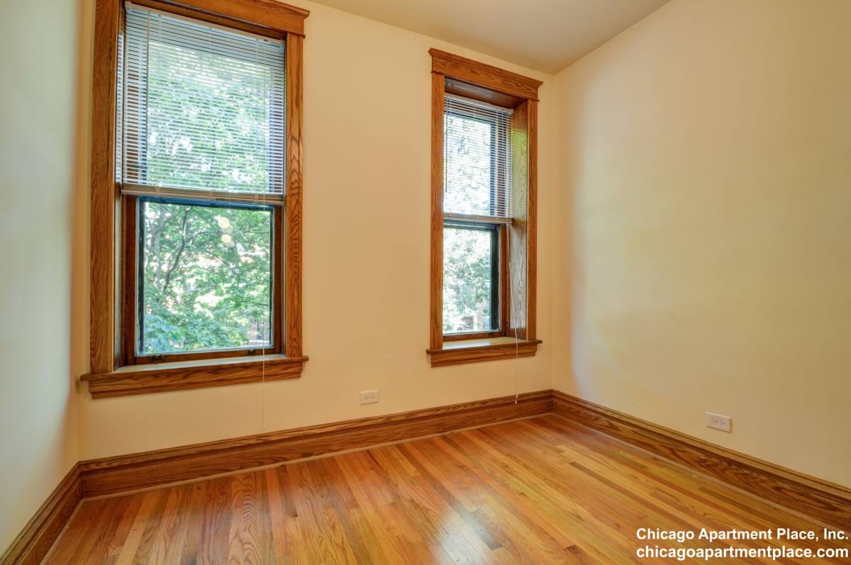 Apartment for rent at 3724 N Fremont St #3, Chicago, IL 60613
