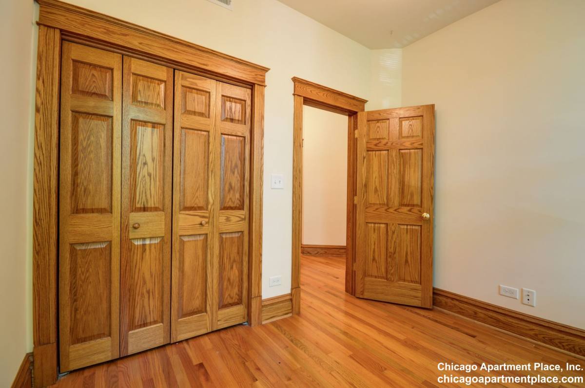 Apartment for rent at 3724 N Fremont St #3, Chicago, IL 60613