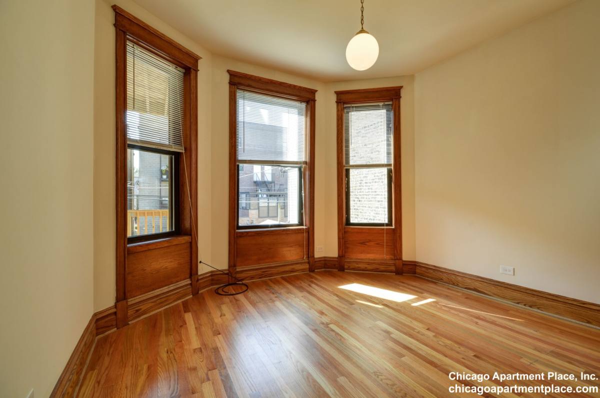 Apartment for rent at 3724 N Fremont St #3, Chicago, IL 60613
