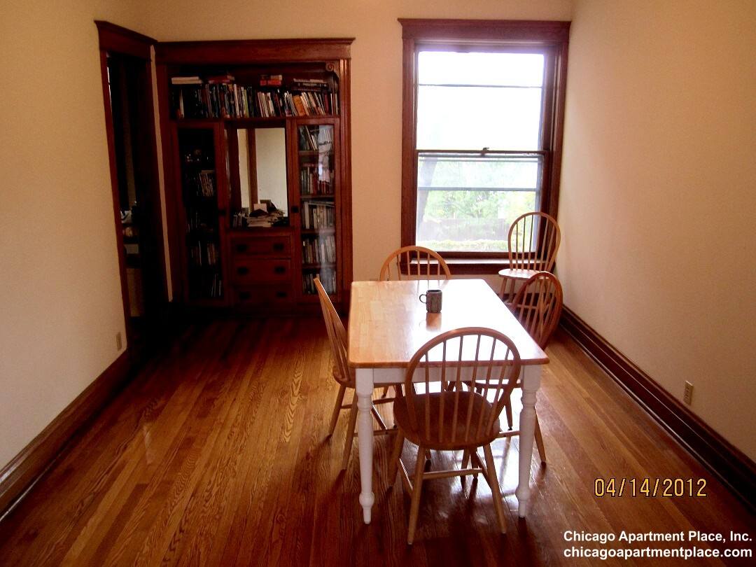 Apartment for rent at 3908 N Greenview Ave #2, Chicago, IL 60613