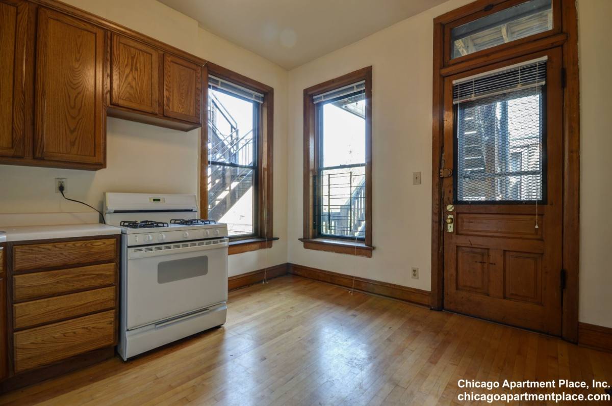 Apartment for rent at 1935 N Sheffield Ave #3F, Chicago, IL 60614
