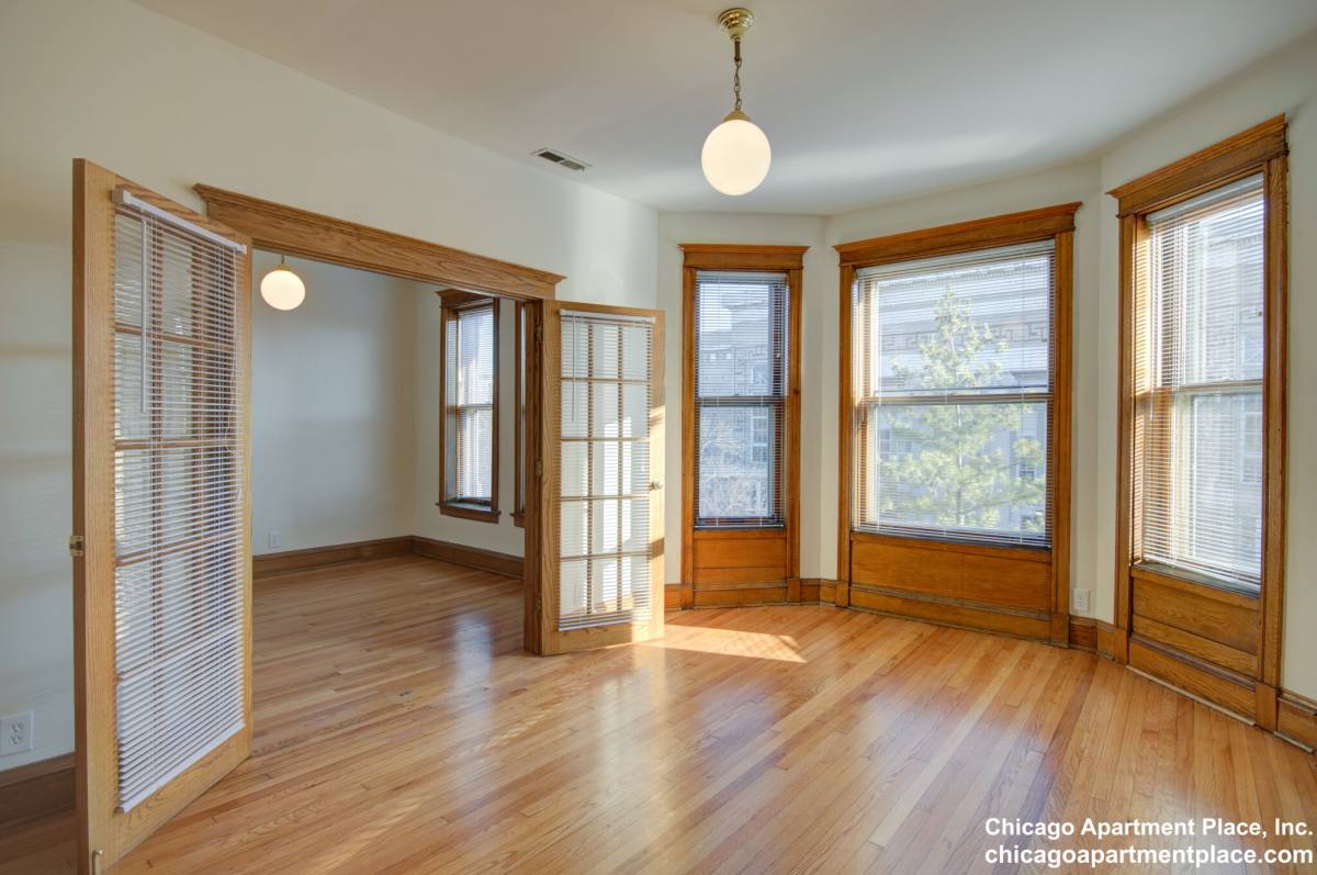 Apartment for rent at 848 W Waveland #3, Chicago, IL 60613