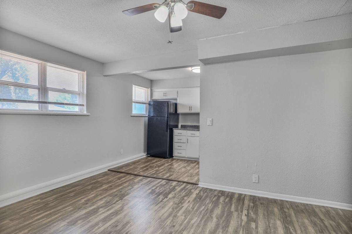 Apartment for rent at 6110 NW Bell Rd, Kansas City, MO 64152
