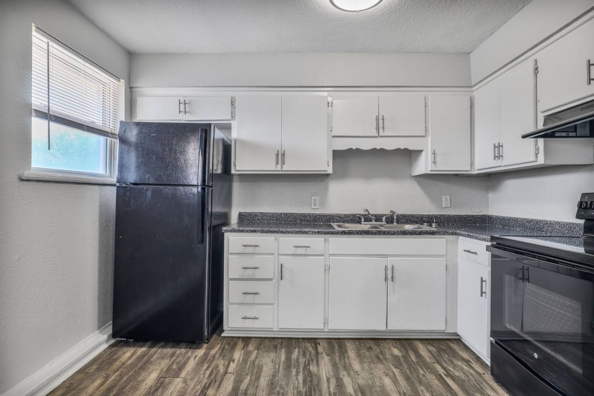 Apartment for rent at 6110 NW Bell Rd, Kansas City, MO 64152