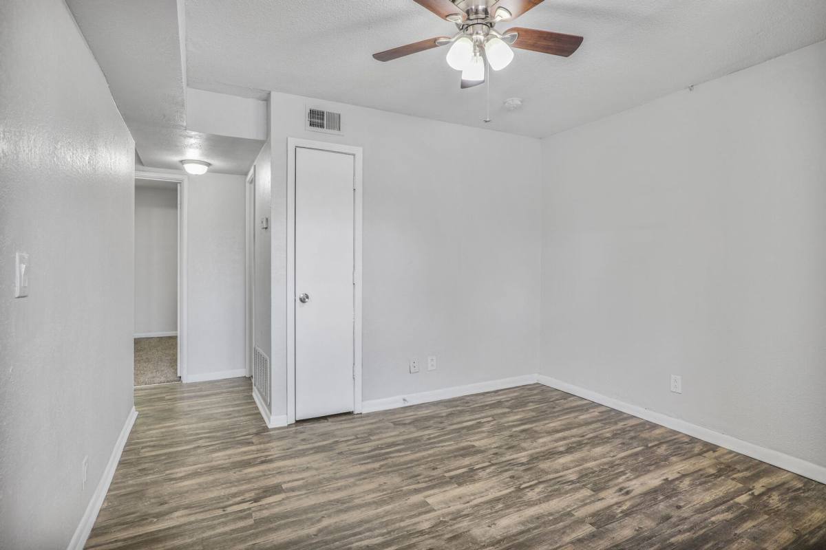 Apartment for rent at 6110 NW Bell Rd, Kansas City, MO 64152