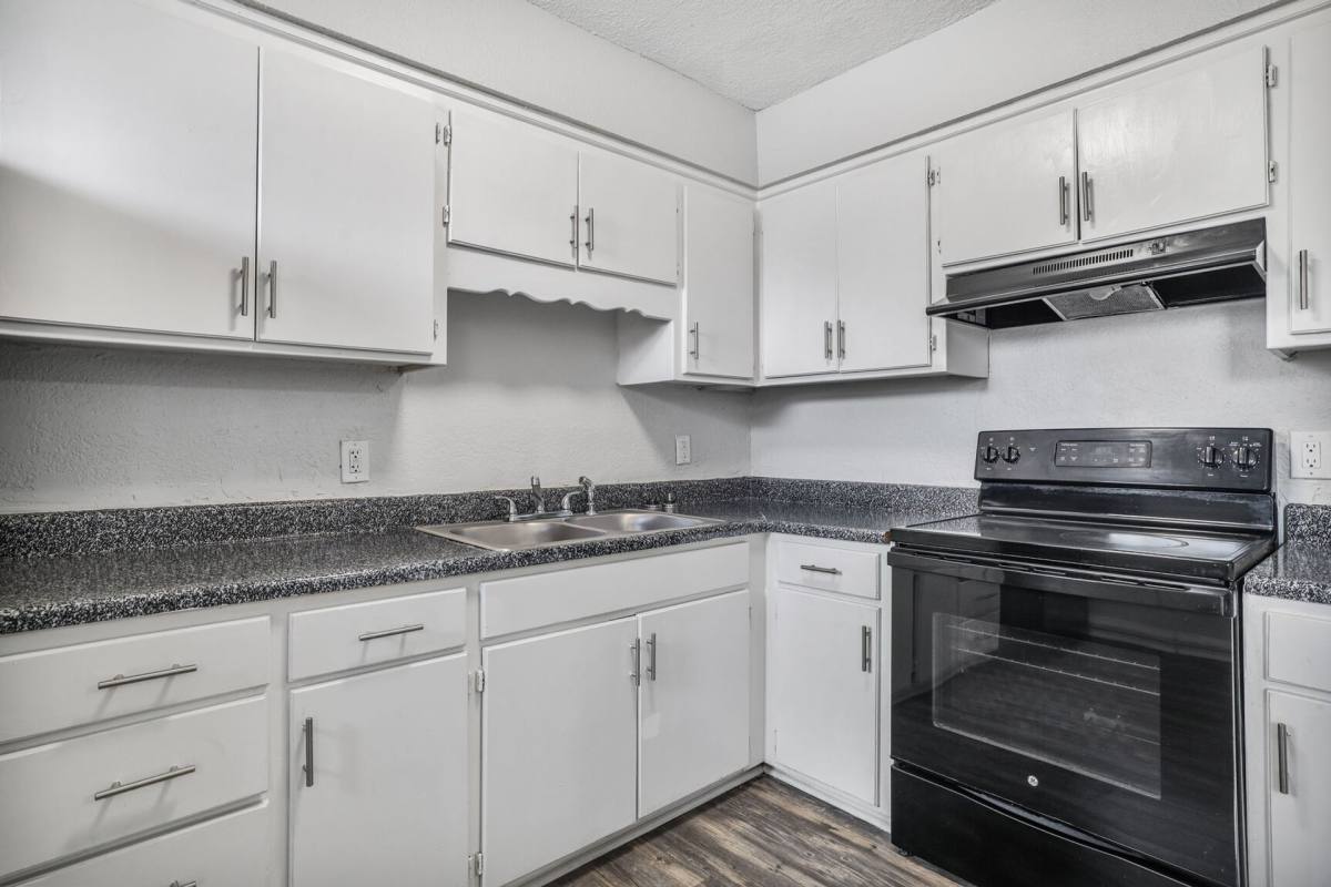 Apartment for rent at 6110 NW Bell Rd, Kansas City, MO 64152