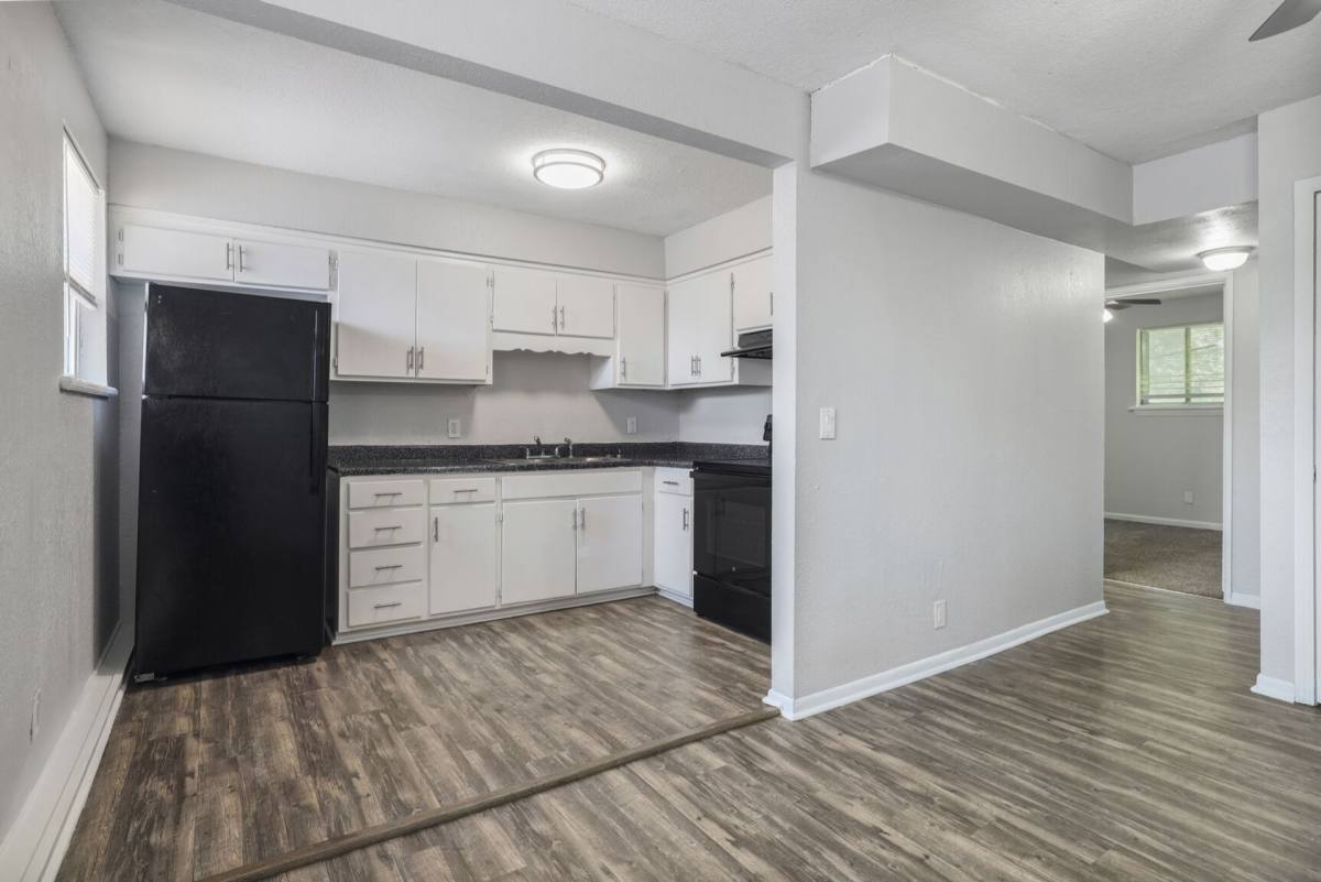 Apartment for rent at 6110 NW Bell Rd, Kansas City, MO 64152