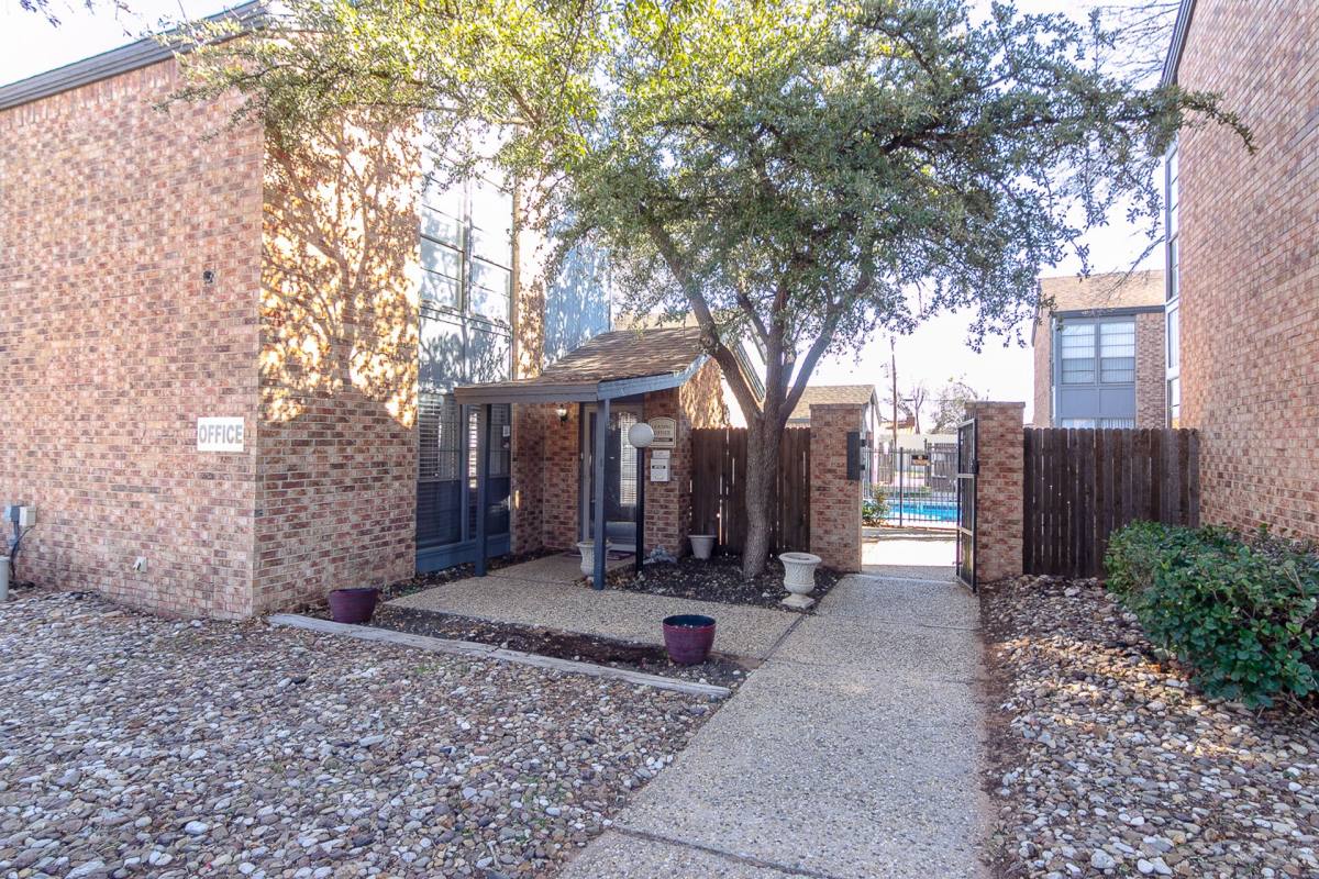 Apartment for rent at 604 NW 15th, Andrews, TX 79714
