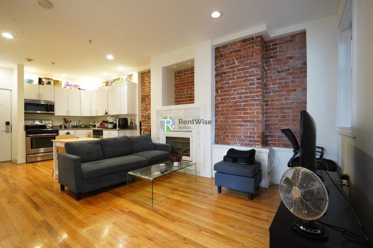 Apartment for rent at 10 Brainerd Rd #38, Allston, MA 02134