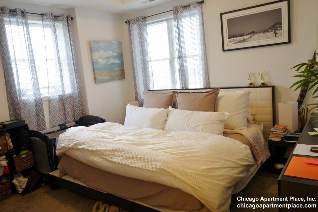 Condo for rent at 828 W Grace St #1503, Chicago, IL 60613