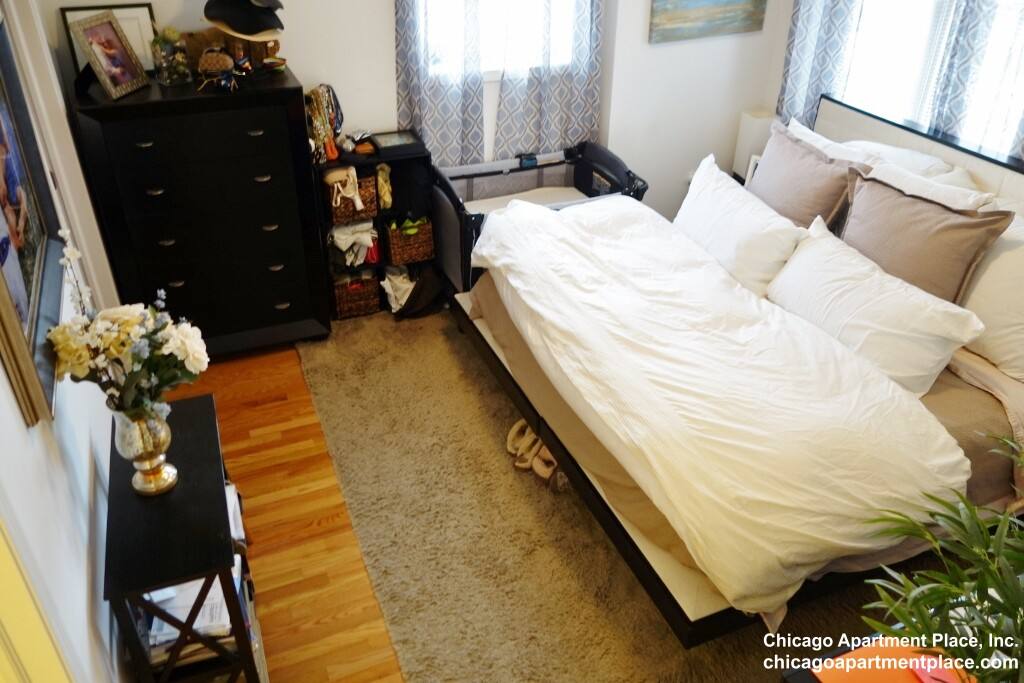 Condo for rent at 828 W Grace St #1503, Chicago, IL 60613