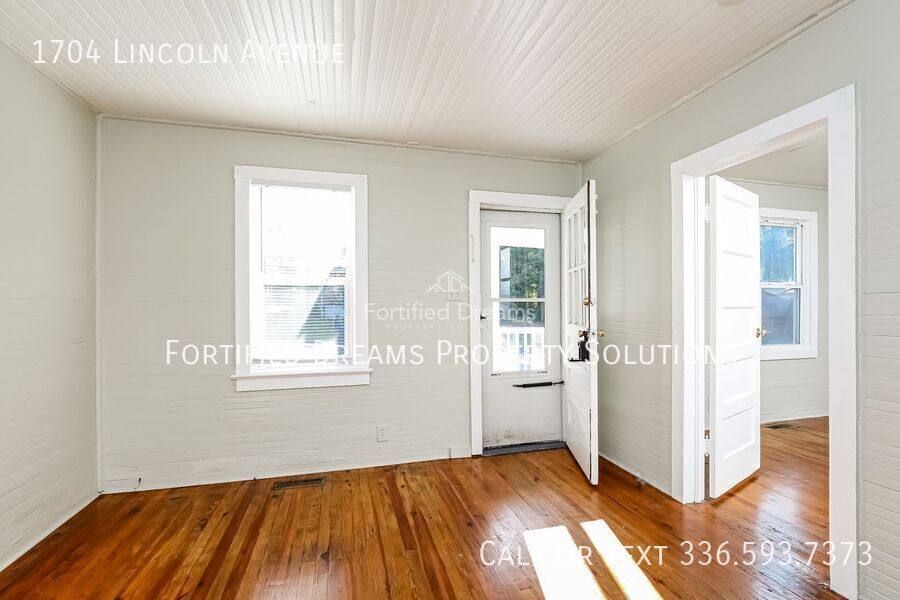 House for rent at 1704 Lincoln Ave, Winston Salem, NC 27105