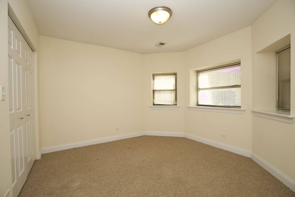Apartment for rent at 2834 Albany #I, Chicago, IL 60618