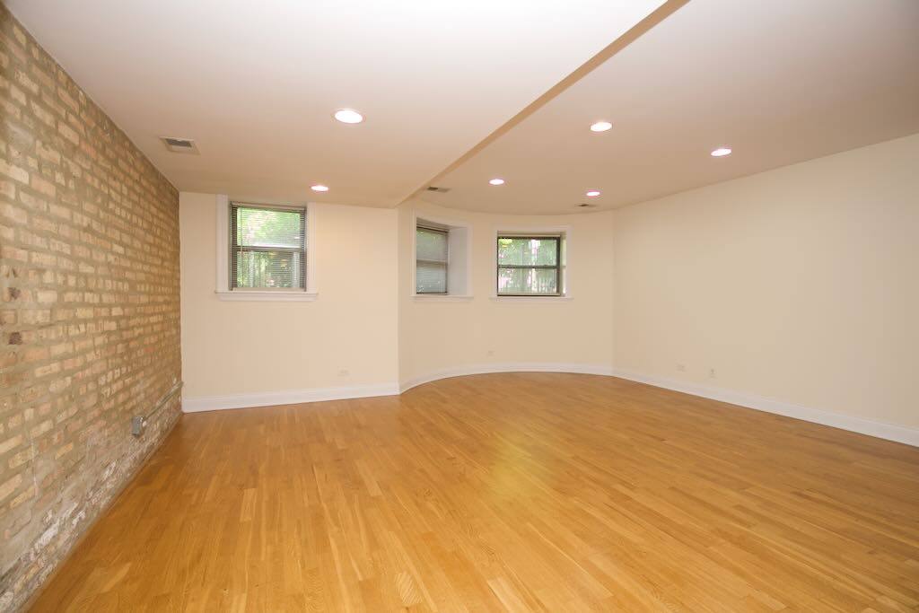 Apartment for rent at 2834 Albany #I, Chicago, IL 60618