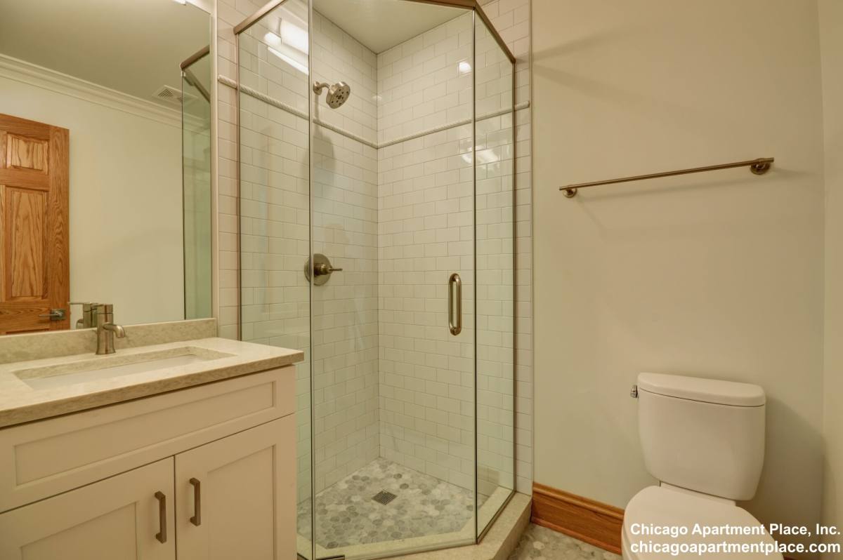 Condo for rent at 3715 N Fremont #1, Chicago, IL 60613