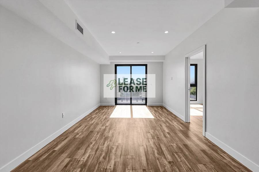 Apartment for rent at 1538 S Wilton Place #503, Los Angeles, CA 90019