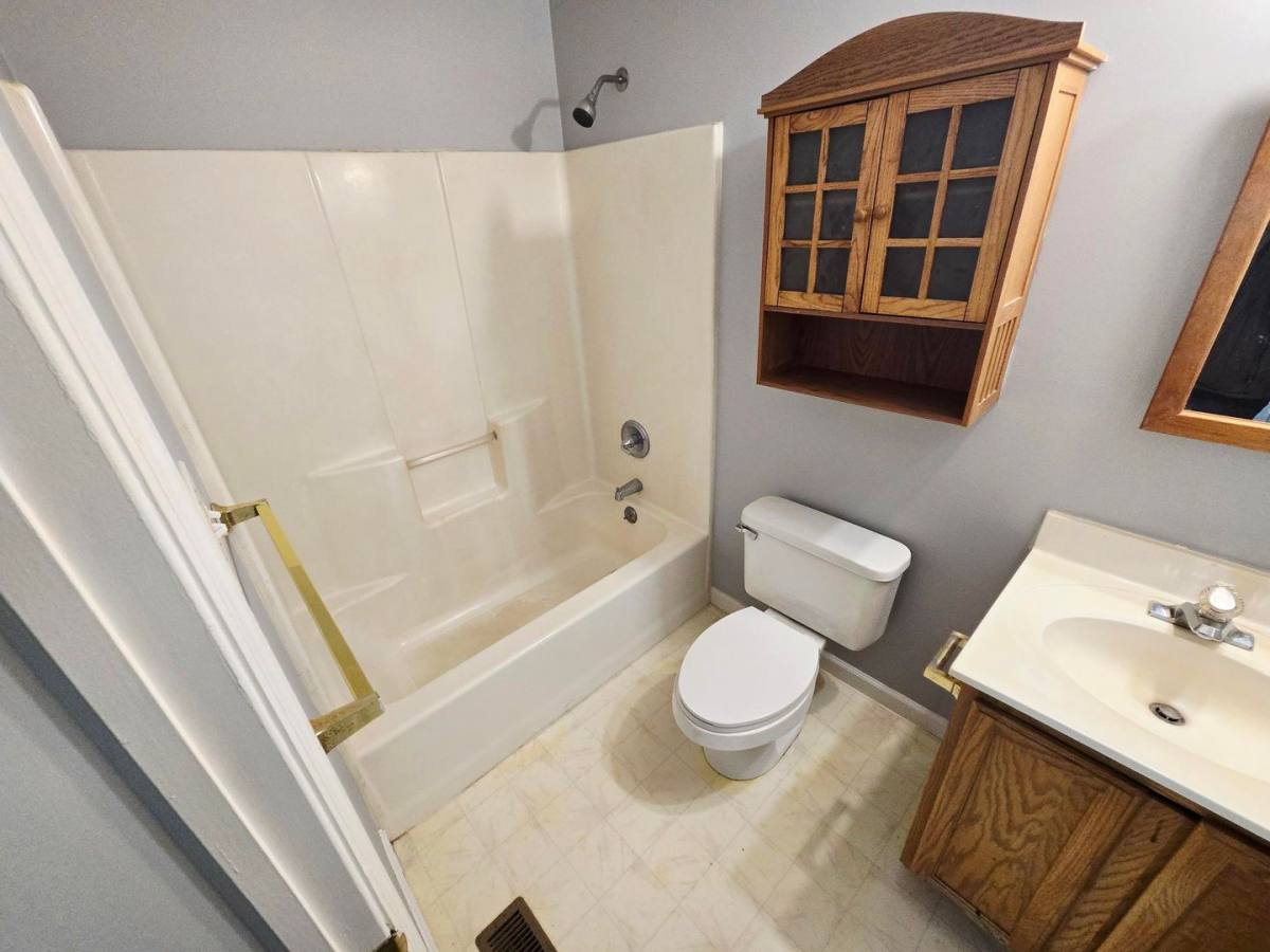 House for rent at 4240 Williams Mill Rd, Burlington, NC 27215