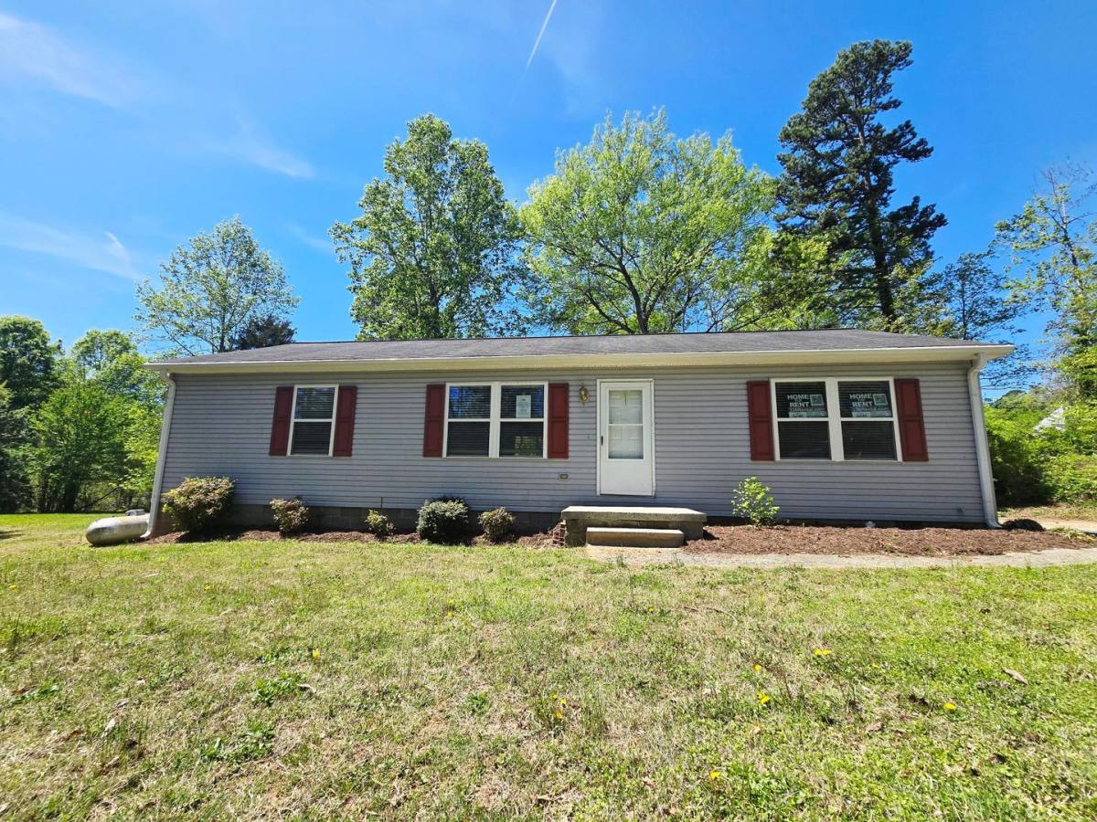 House for rent at 4240 Williams Mill Rd, Burlington, NC 27215