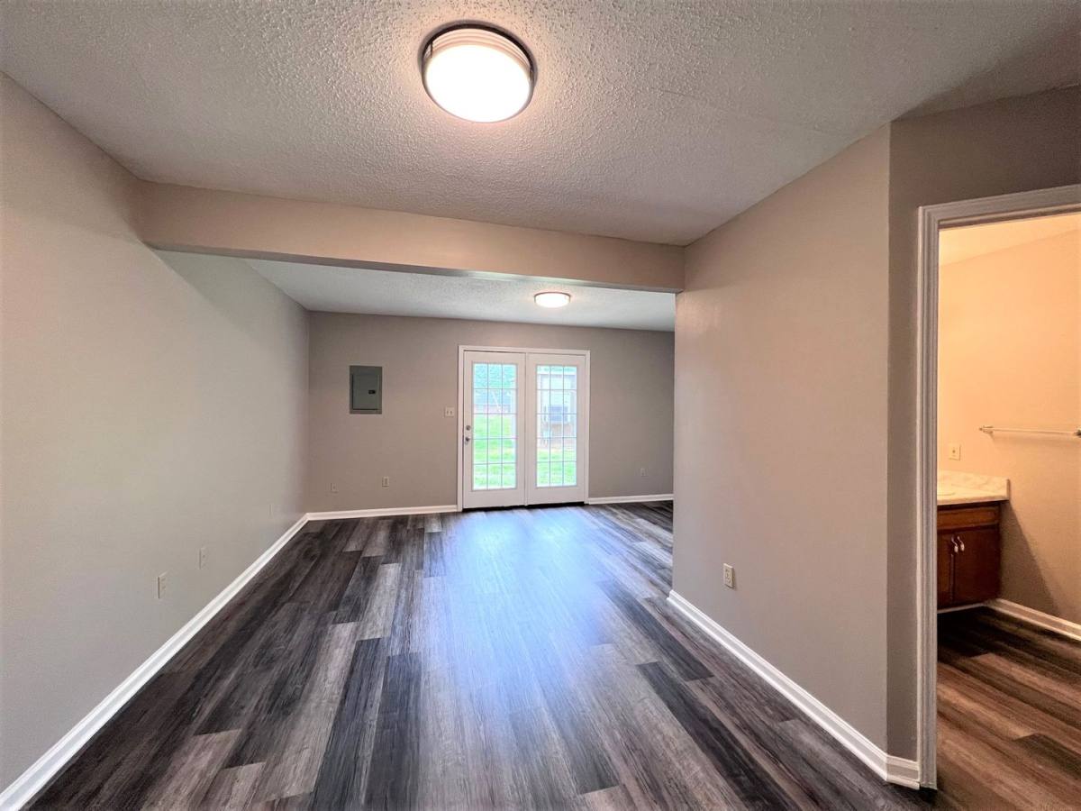 Apartment for rent at 154 W Peach St, Martin, TN 38237