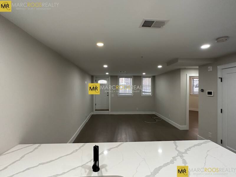 Apartment for rent at 535 Newbury St #1, Boston, MA 02215