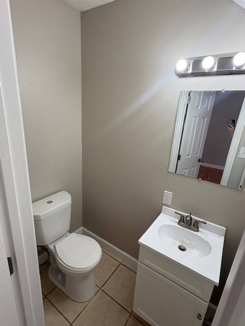Apartment for rent at 19482 Midwest Circle, Abingdon, VA 24211