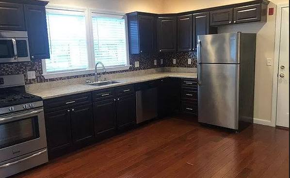 House for rent at 14 Dexter St #3, Worcester, MA 01607