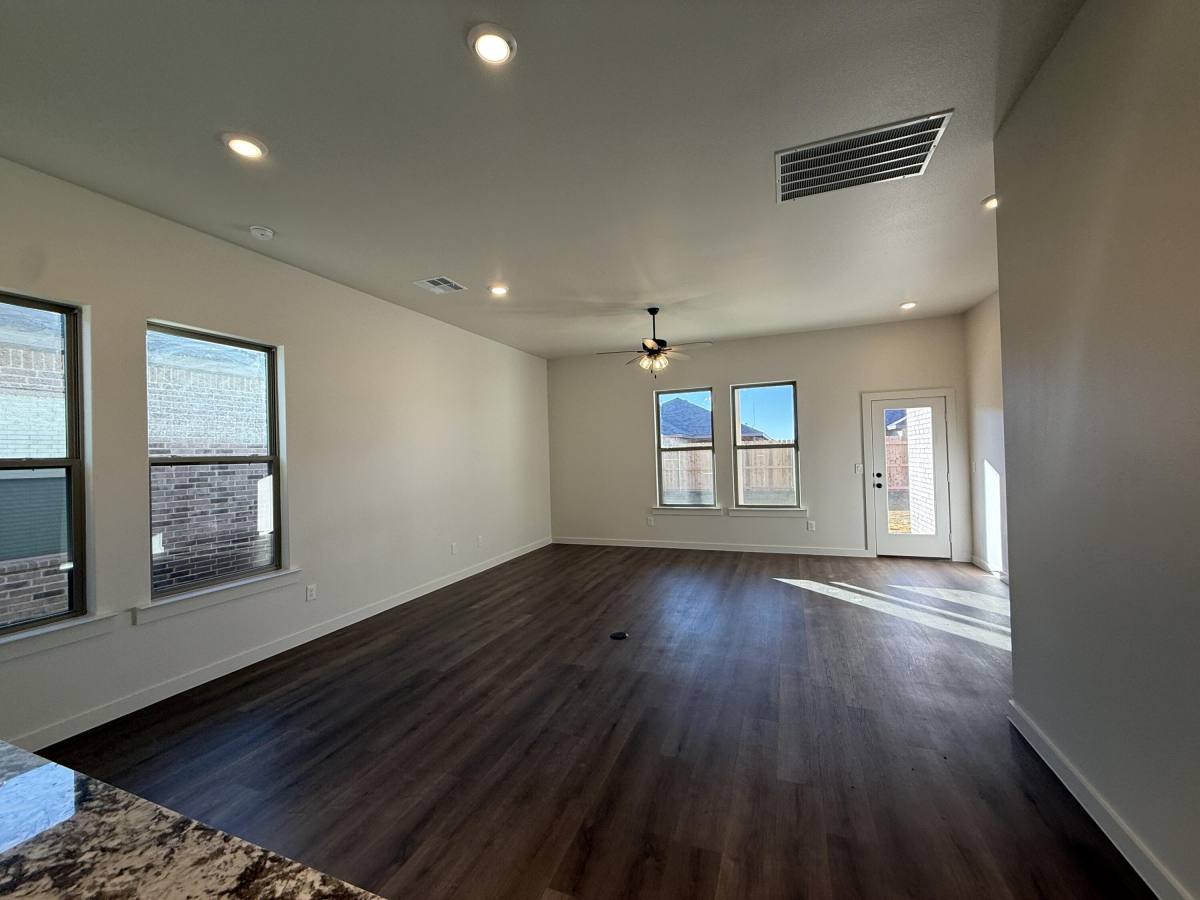 Apartment for rent at 3011 138th Place, Lubbock, TX 79423
