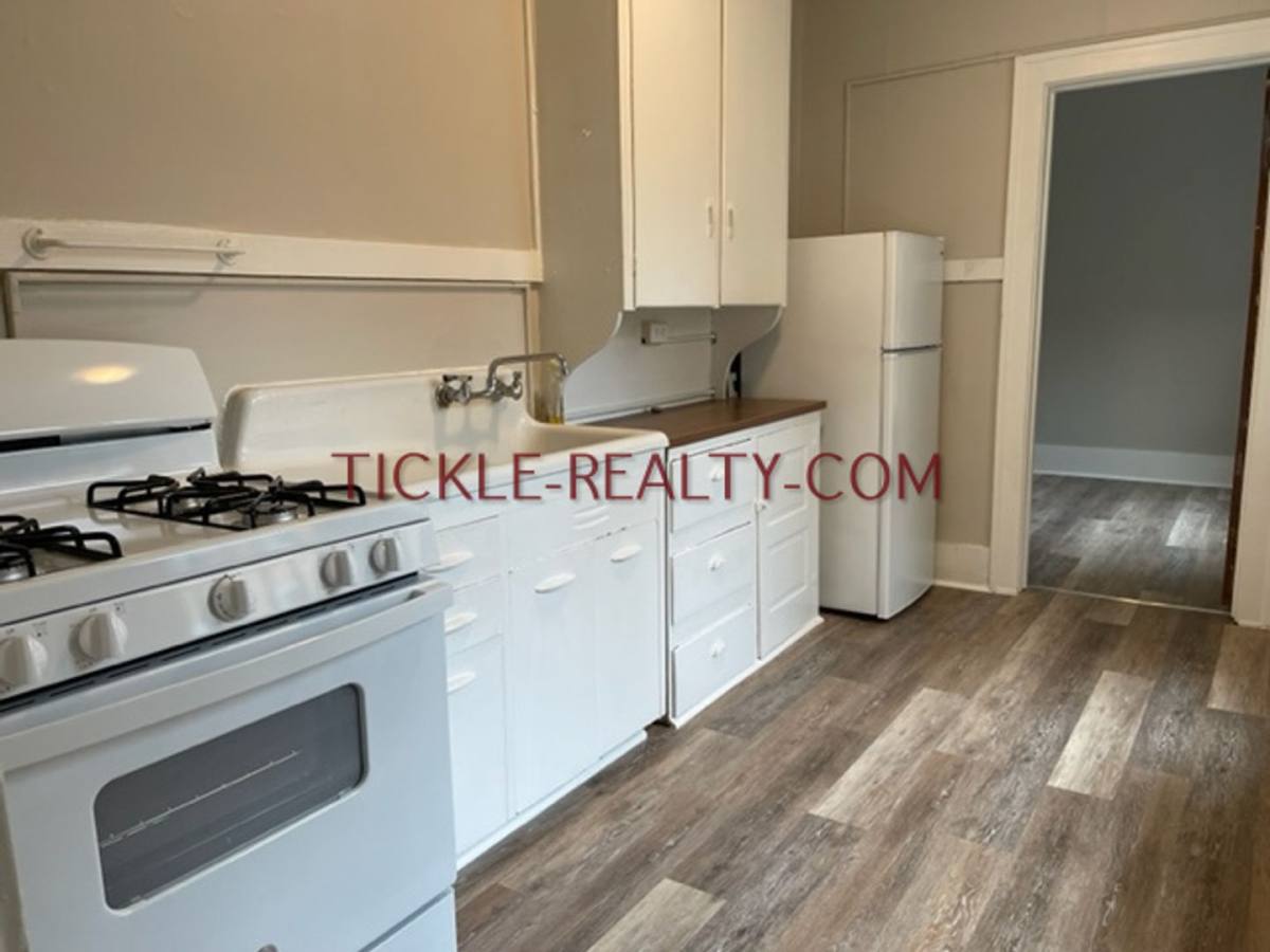 Apartment for rent at 15 Harwood St, Rochester, NY 14620