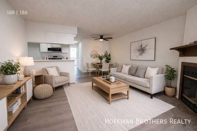 Apartment for rent at 10346 Commerce Ave #7, Tujunga, CA 91042