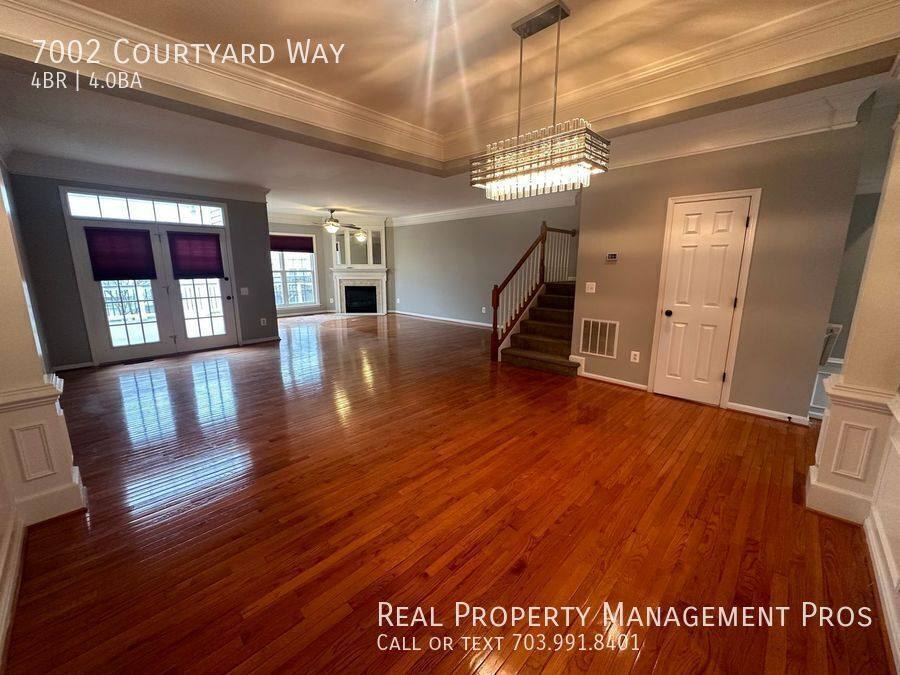 Townhouse for rent at 7002 Courtyard Way, Haymarket, VA 20169