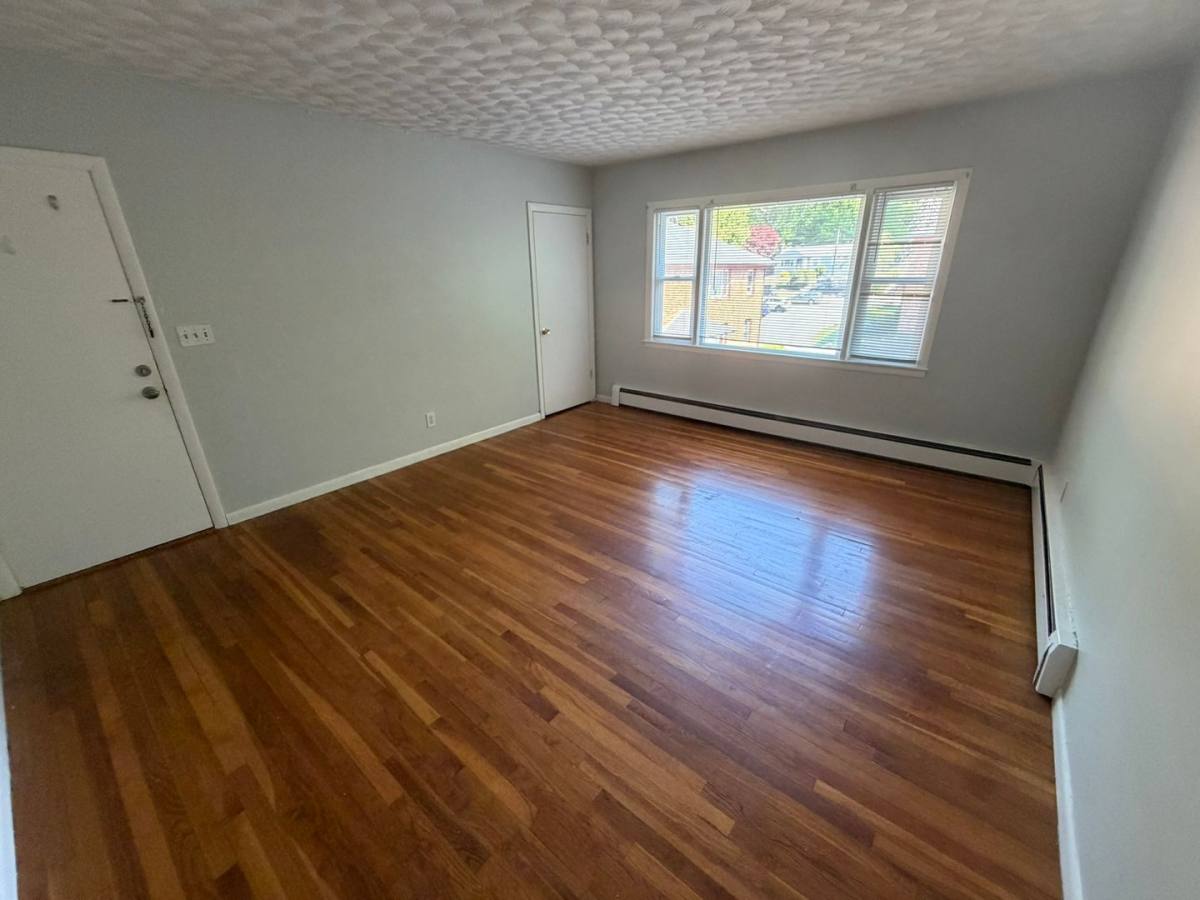 Apartment for rent at 544-546 Chandler St, Worcester, MA 01602