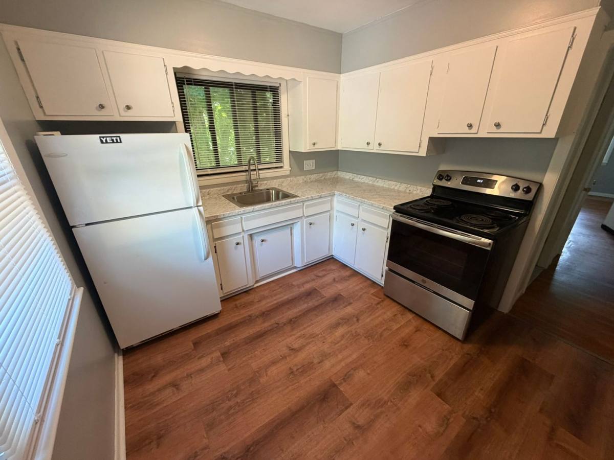Apartment for rent at 544-546 Chandler St, Worcester, MA 01602
