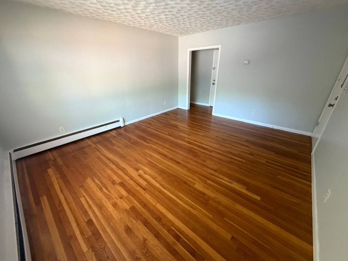 Apartment for rent at 544-546 Chandler St, Worcester, MA 01602