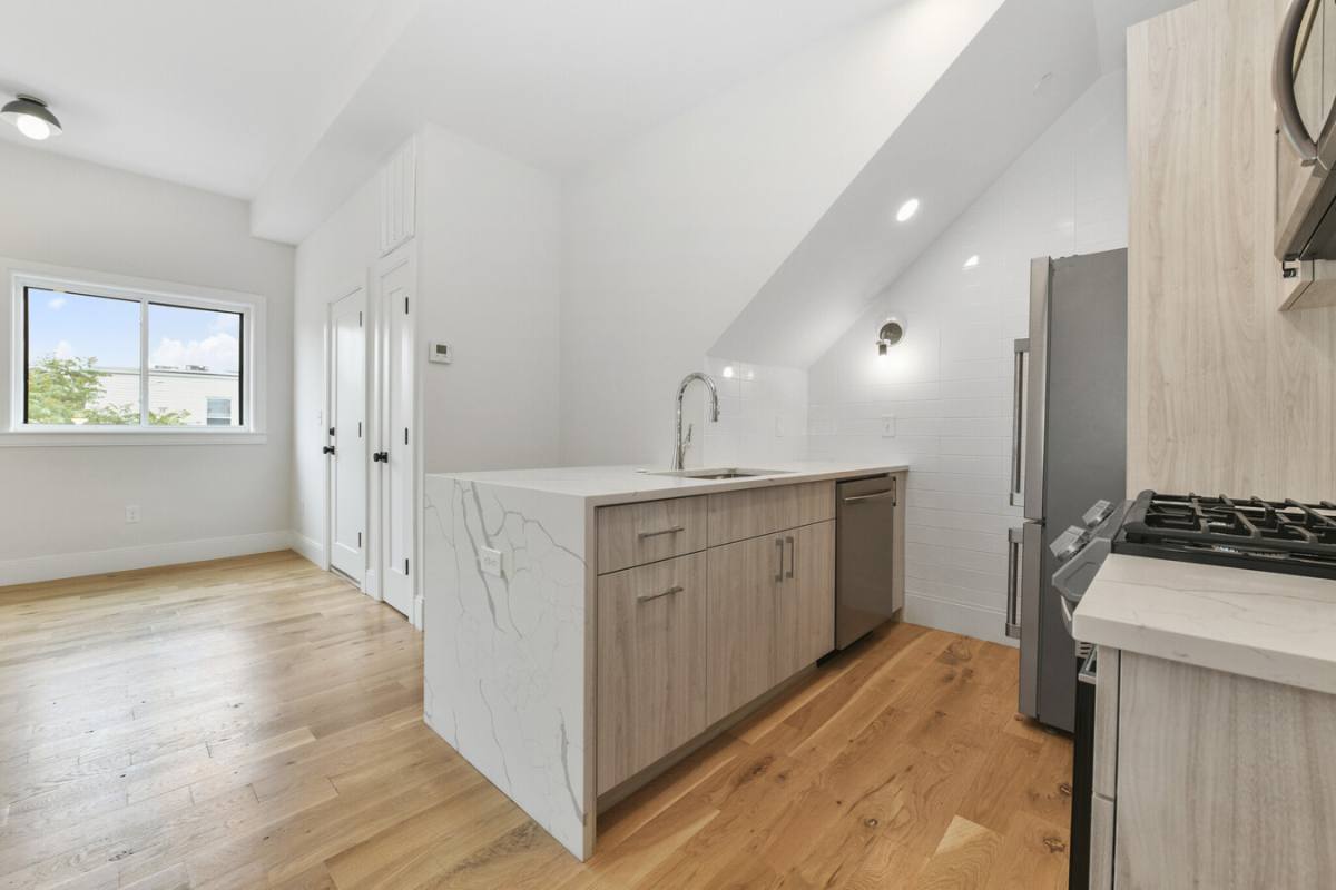 Apartment for rent at 198 Maverick #3, East Boston, MA 02128