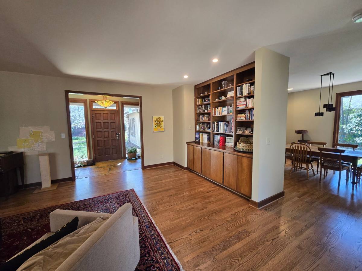House for rent at 10 Kendall Dr, Chapel Hill, NC 27517
